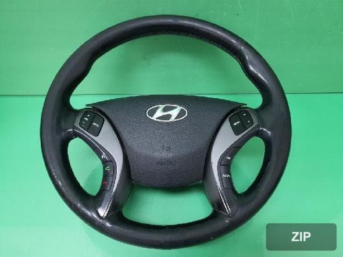 Hyundai Avante 2014 — рулевое колесо (1)
