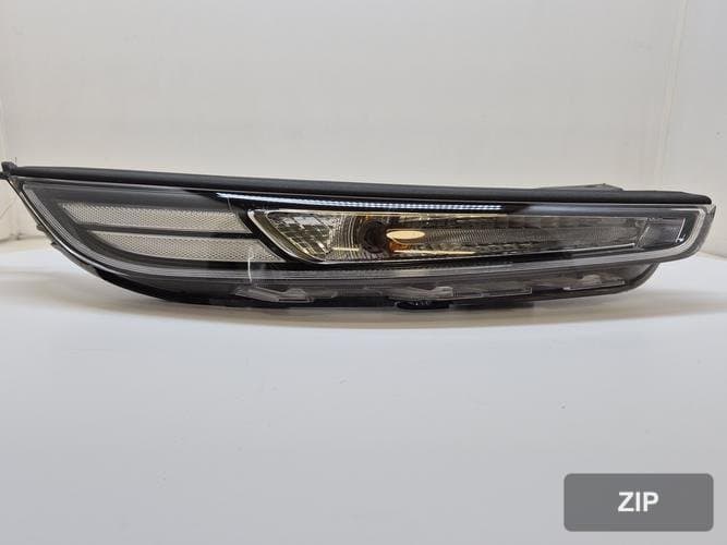 Hyundai Venue 2021 — противотуманный фонарь правый 92208K2000
