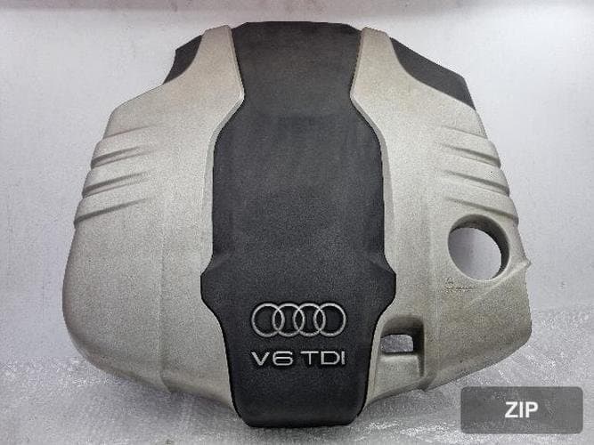 Audi Q7 2014 — крышка двигателя