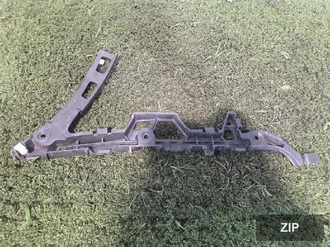 Land Rover Range Rover 2010 — кронштейн AH32-17A881