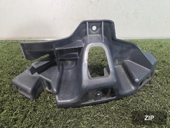 Land Rover Range Rover 2010 — кронштейн AH32-17A881
