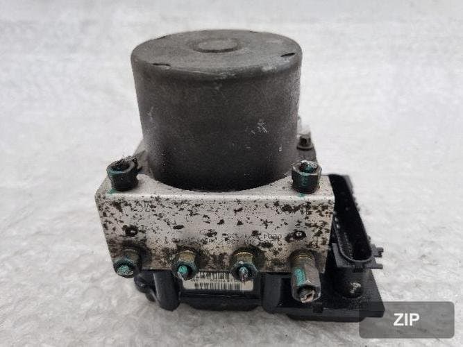 Renault SM3 2006 — ABS 39101-31700