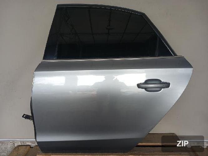 Audi A8 2011 — дверь задняя левая