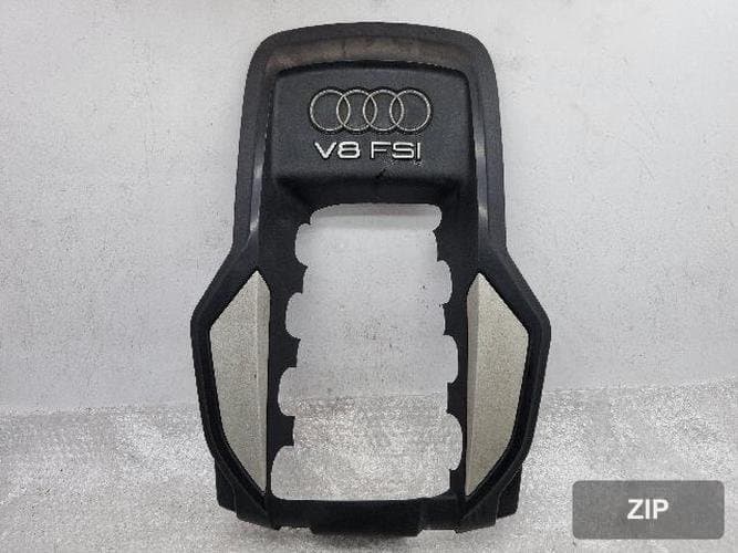 Audi A8 2011 — крышка двигателя 079 103 925 N
