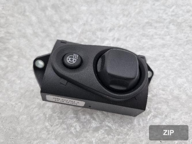 Audi A8 2011 — кнопка регулировки подогрева руля 4H0 953 551 A 1