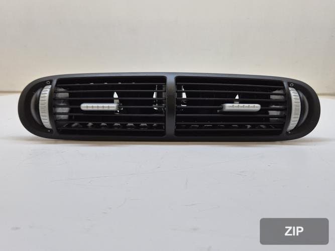 Porsche Cayenne 2010 — воздуховод центральный 7L5819727B