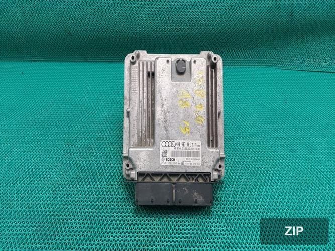 Audi A8 2015 — блок управления двигателем ECU 4H0907401M 2