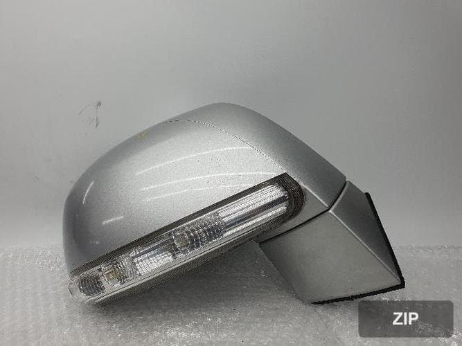 GM Daewoo Winstorm 2009 — боковое зеркало правое с поворотником