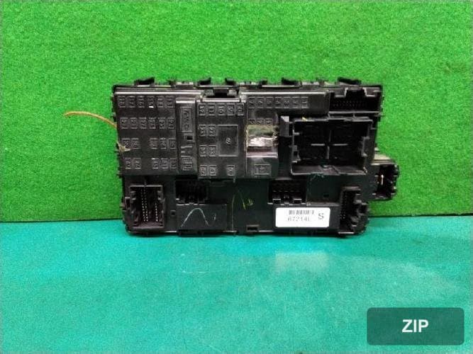 Ford MKS 2014 — предохранитель (салонный блок) EC3T-14B476-BA