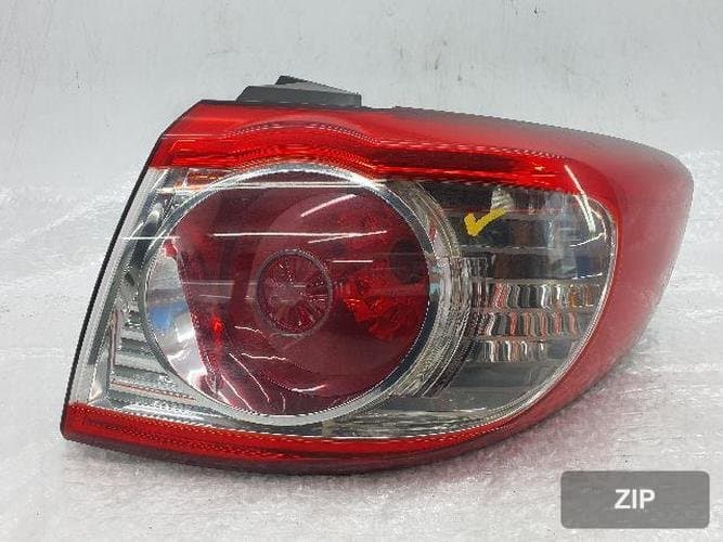 Hyundai Santa Fe 2010 — фонарь задний правый (комбинированный) 92402-2B5