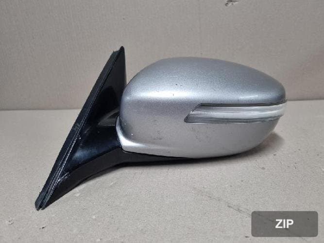 Hyundai Genesis 2011 — зеркало боковое левое 87610-3M 1