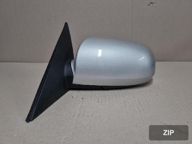 Hyundai Sonata 2006 — боковое зеркало левое 876103K010Y5