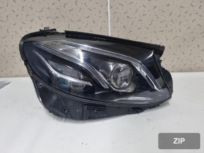 Mercedes-Benz E-Class W213 2018 — фара правая A2139069608