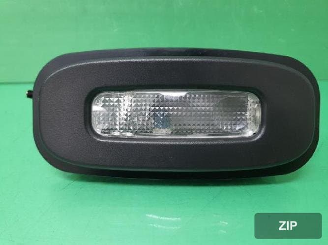 Ford MKS 2014 — внутренний светильник 2