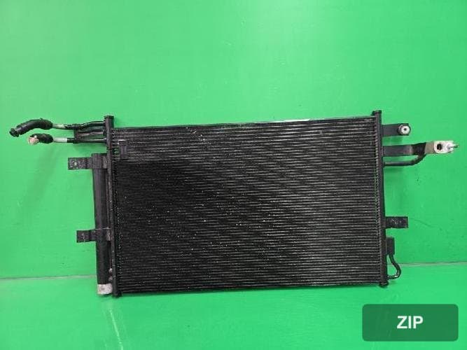 Ford MKS 2014 — конденсатор кондиционера DG13-19E908-AD