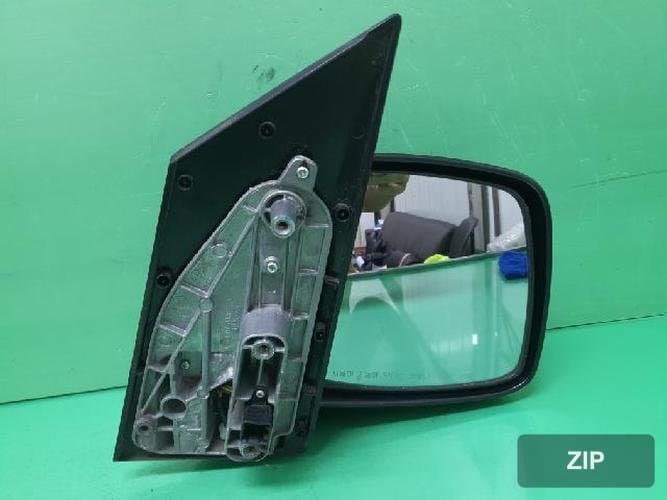 Hyundai Grandstarex 2013 — зеркало боковое правое
