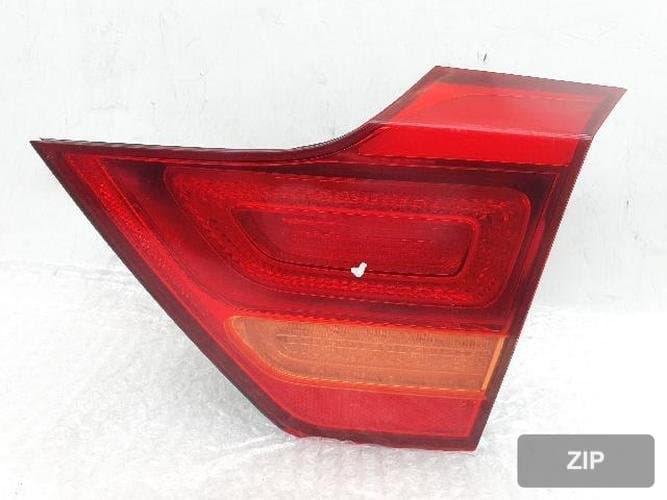 Kia K9 2013 — подсветка багажника LED правая 92404-3T0