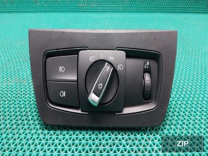 BMW 3 Series 2017 — кнопка/переключатель 6131684751201