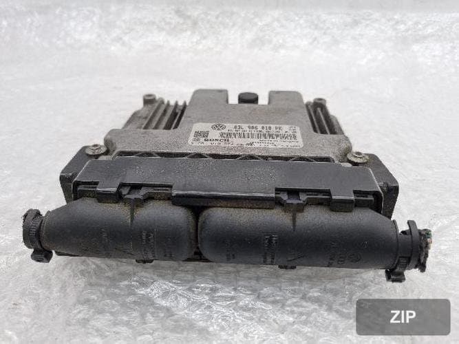 Volkswagen Passat 2013 ECU 03L 906 018 PK 3