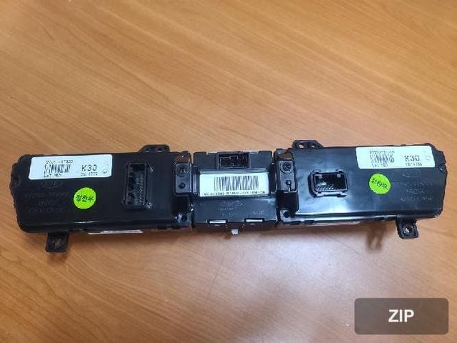 Kia K9 2013 — переключатель климат-контроля (блок управления отопителем/кондиционером)