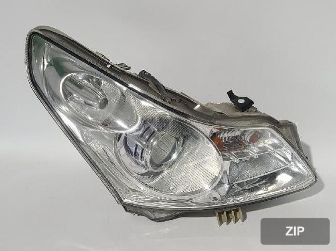 Infiniti G 2009 — фара правая HID