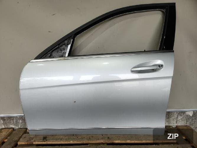 Mercedes-Benz C-Class W204 2010 — передняя левая дверь