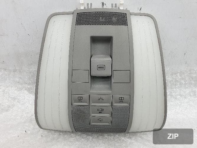 Mercedes-Benz E-Class 2010 — плафон салона A2129060800