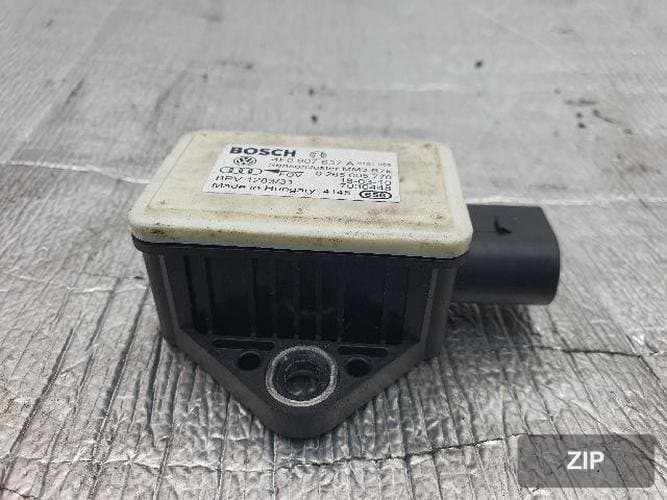 Audi A6 2010 — датчик 4F0 907 637 A