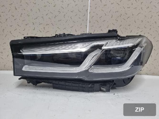 BMW 5-серия 2022 — фара левая 63119850581