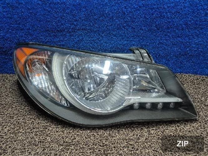 Hyundai Avante 2011 — фара правая 1