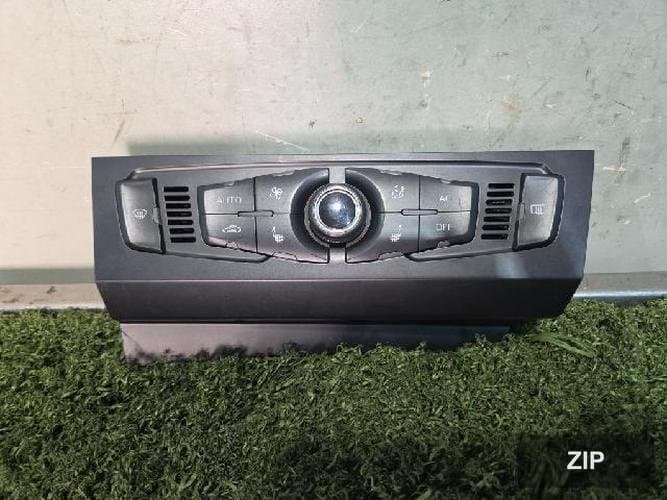 Audi A4 2010 — блок управления климат-контролем 8T1 820 043 AN 8