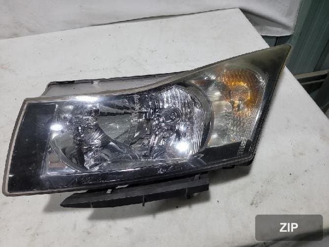 GM Daewoo Lacetti 2010 — фара передняя левая