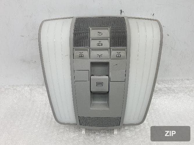 Mercedes-Benz E-Class 2012 — плафон салонный A212 900 19 06 1
