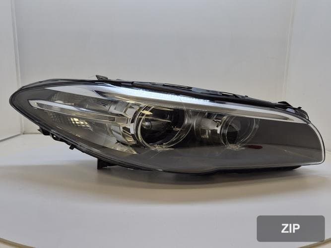 BMW 5 Series 2011 — фара правая ксенон 7317132