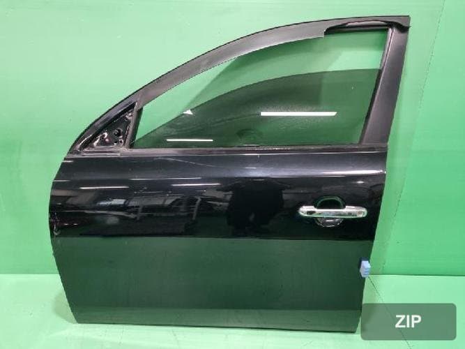 Hyundai i30 2011 — передняя дверь левая