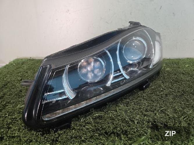 Jaguar XF 2015 — фара левая
