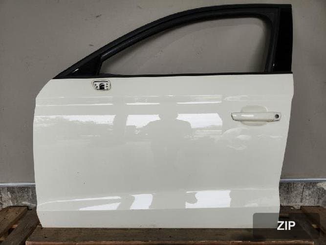 Audi A3 2013 — дверь передняя левая
