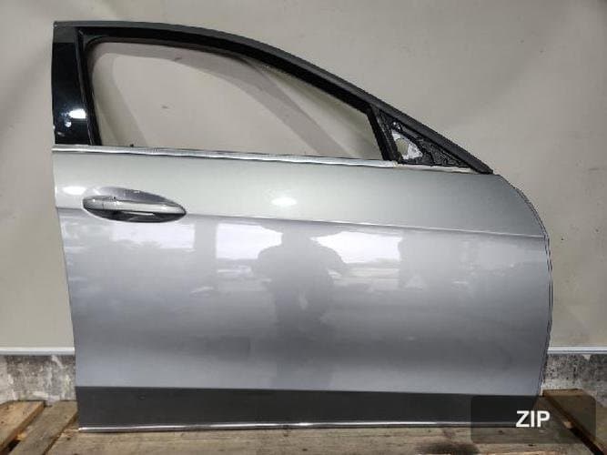 Mercedes-Benz E-Class 2014 — дверь правая передняя