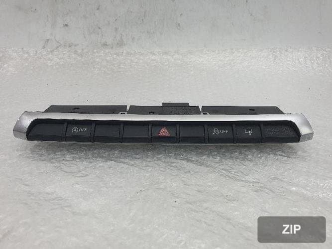 Audi A3 2015 — кнопка аварийной сигнализации 8V0925301AB