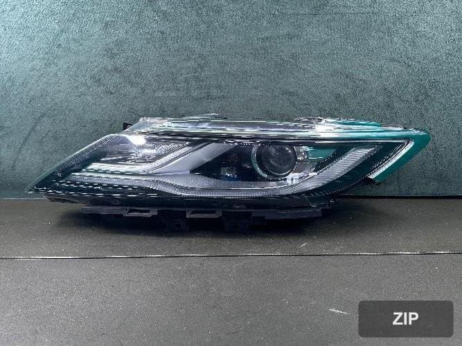 Ford MKC 2015 — фара левая