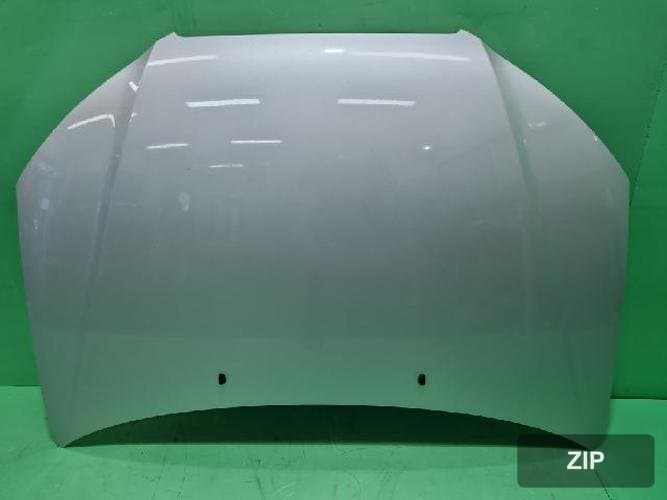 Hyundai Avante 2010 — капот
