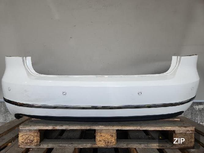 Volkswagen Passat 2013 — задний бампер