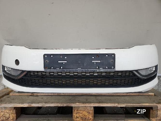 Volkswagen Passat 2013 — передний бампер
