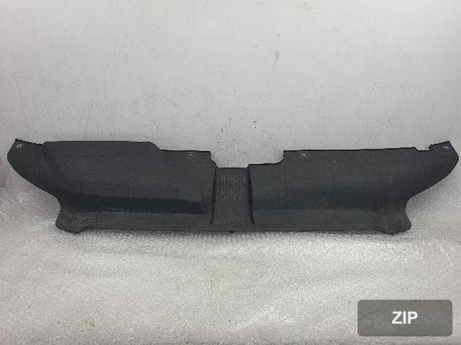 Audi A4 2013 — крышка верхней части передней панели 8K0 807 081 B