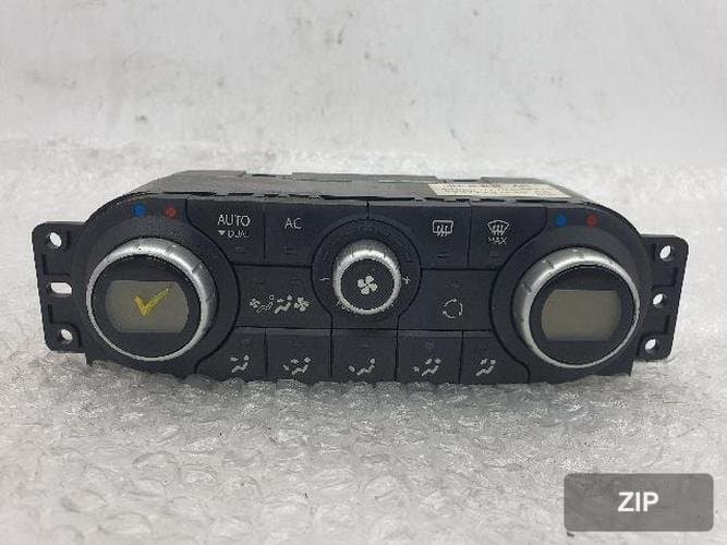 Renault QM5 2008 — переключатель управления отопителем и кондиционером 27500JY76A