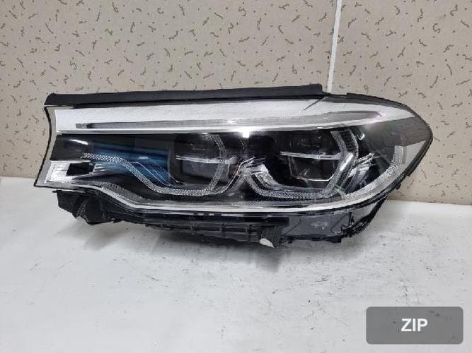 BMW 5-серия 2020 — фара левая 63117439193