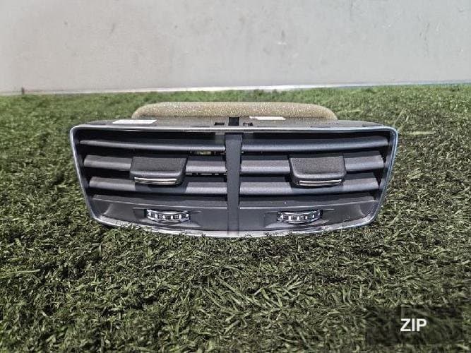 Audi A8 2012 — дефлектор обдува 4H0 819 203 B