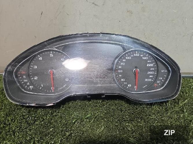 Audi A8 2012 — панель приборов 4H0 920 830 J