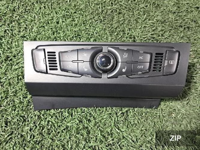 Audi A4 2010 — блок управления отоплением и кондиционером 8T1820043AN