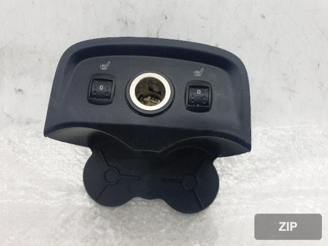 Ford Focus 2012 — кнопка обогрева сидений BM51-A047A03-B01
